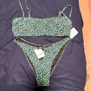 Eden Leo BRAND NEW Kendall & Kylie swim